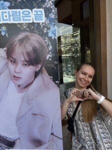 kawiarnia ojca Jimina z BTS w Busan