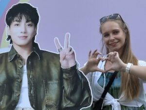 ścianka z Jungkookiem z BTS z okazji jego urodzin w Seulu